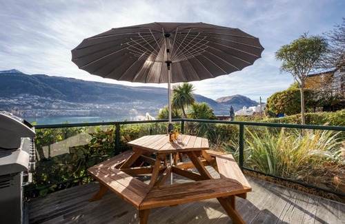 Kelvin Heights House | Lake View on Lewis - Lakeviews Queenstown