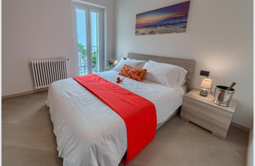 Vercana House | Lake View Terrace