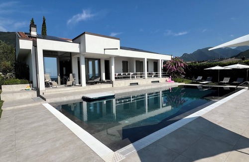 Roe Villa | LAKE VIEW VILLA WITH POOL ON THE HILL OF SALO 'CIR 017164-CNI-00022