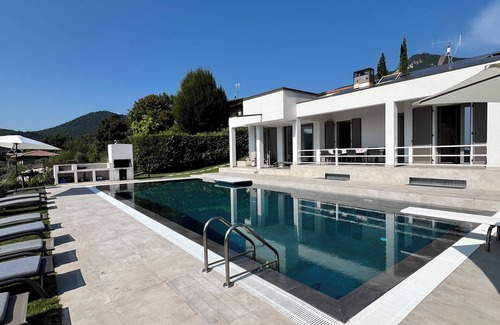 Roe Villa | LAKE VIEW VILLA WITH POOL ON THE HILL OF SALO 'CIR 017164-CNI-00022