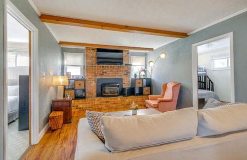 Ingles House | Lake Views and Private Dock Radford Retreat!