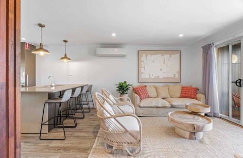 Buff Point Apartment | Lake Vista 2,0 By Coast Hosting