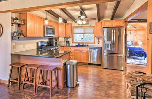 Moultonborough Cottage | Lake Winnipesaukee Getaway w/Private Beach Access