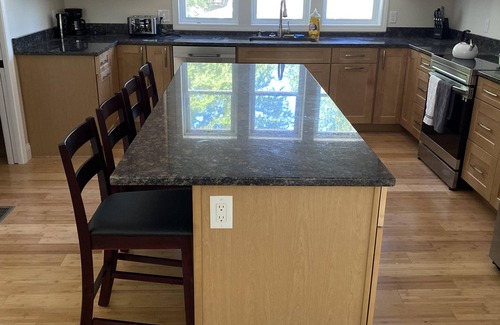 Moultonborough House | Lake Winnipesaukee Beautiful 5 Bedroom/6 Bath