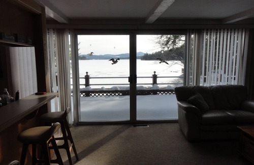 Meredith House | Lake Winnipesaukee water front comfortable year round home Zip 03253