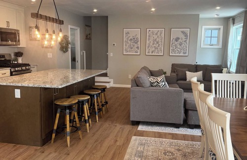 Lochmere House | Lake Winnisquam 4BR/3.5BA- Year-Round Fun for Families and Groups