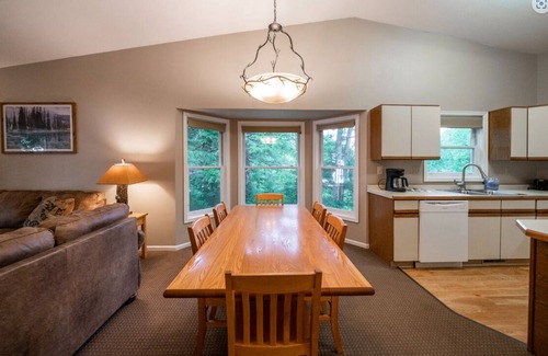 Cable Condo | Lakefront 2BR Condo on Namakagon – Views, Trails, Pontoon Rentals & Fishing!