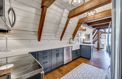 Bowling Green House | Lakefront A-Frame- Family Friendly-Renovated-as seen on the TV show Staycation!