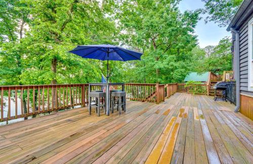 Scranton House | Lakefront Arkansas Abode - Deck, Grill and Fire Pit