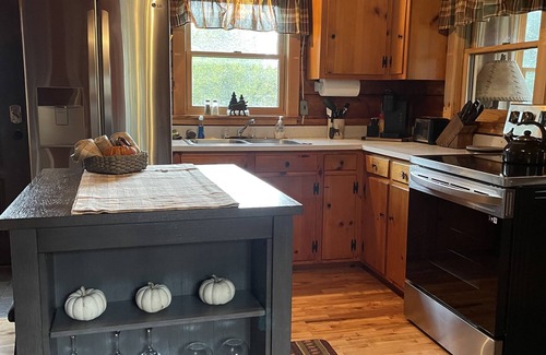 Stratton Cabin | Lakefront Cabin/Hot Tub/Dock Lake Access/Ski Sugarloaf Mountain12mi/Trail Access