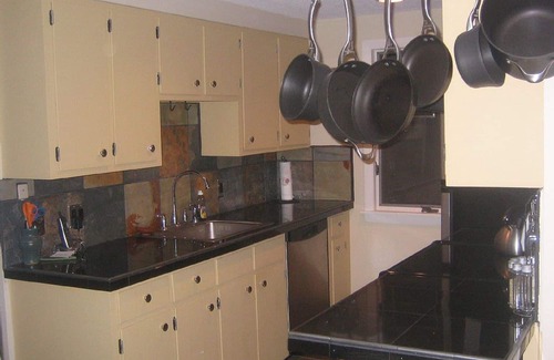 Grantham Condo | Lakefront Condo just steps away from the beach