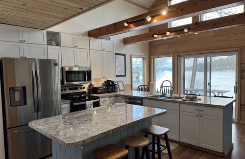 Orson Cottage | Lakefront Cottage - Dog Friendly