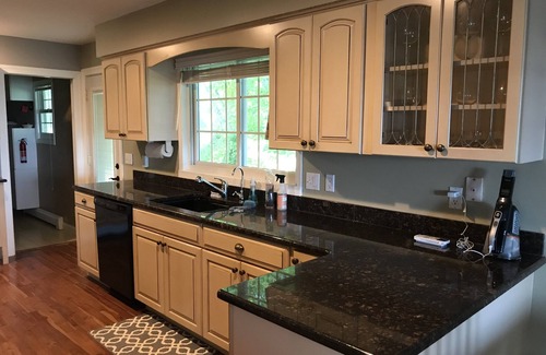 Forest Lake Cottage | Lakefront Cottage on Forest Lake - Great for Families!