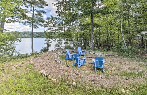 Greenwood House | Lakefront Family Retreat Skiing and Mountain Biking