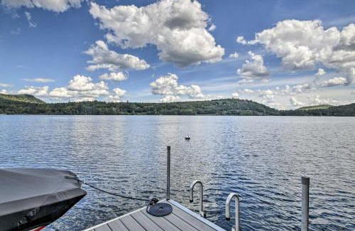 Greenwood House | Lakefront Family Retreat Skiing and Mountain Biking