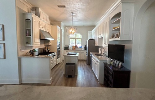 Caddo House | Lakefront Fishermen’s Villa at Possum Kingdom