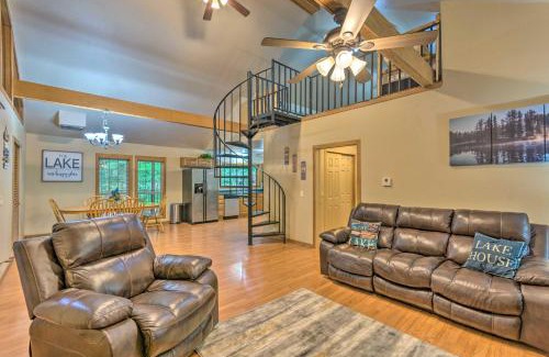 Scranton House | Lakefront Hideaway in Scranton Spacious Deck