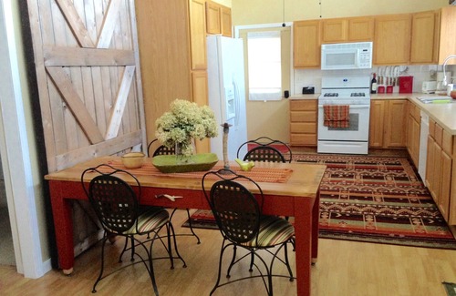 White Cloud Cabin | Lakefront Home atop a small bluff with Awesome views of Diamond Lake