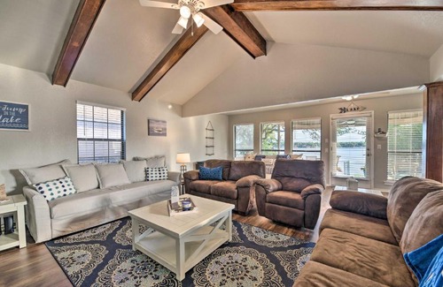 Granbury House | Lakefront Home Less Than 3 Miles to Historic Granbury!