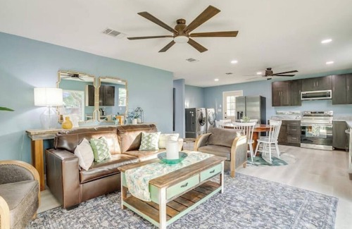 Gordon House | Lakefront Living with Pickleball, Basketball, Hot Tub & Lake activities