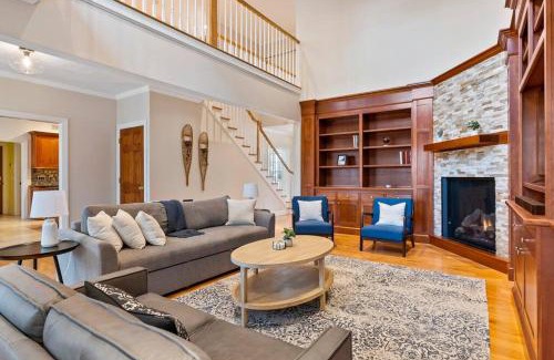Denmark House | Lakefront Moose Pond Retreat