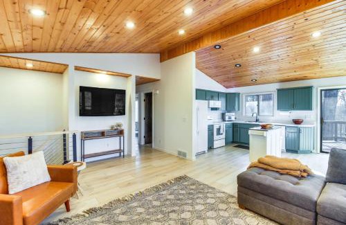 Lake Shore House | Lakefront Nisswa Home with Deck and Screened Porch