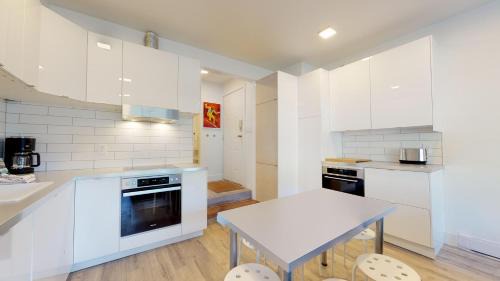 Blueberry Hill House | Lakefront Oasis by Harmony Whistler