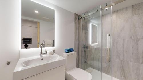 Blueberry Hill House | Lakefront Oasis by Harmony Whistler