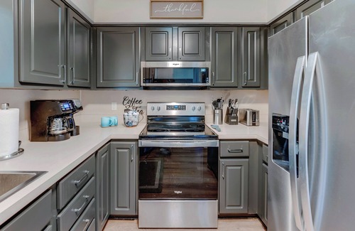 Lake Orion House | Lakefront Orion Twp. Home w/Fire Pit & Kayak!