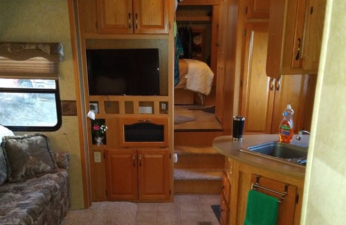 Le Roy House | Lakefront private camping.