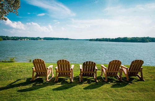Steele Creek House | Lakefront Property Studio with Private Porch #38 at Long Cove Resort