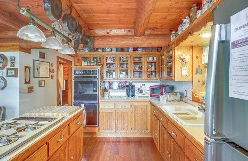Rogers Township Cabin | Lakefront Retreat w/Dock & Yard in Remer!