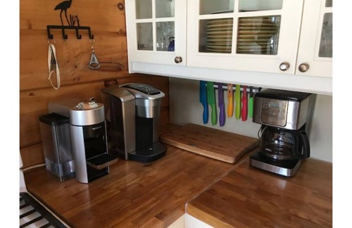 Highlands East Cottage | Lakefront South Algonquin Paradise