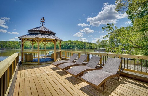 Bracey House | Lakefront Vacation Rental with Views and Hot Tub!