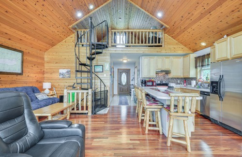 Limerick Cottage | Lakefront Views & Private Yard: Three Mile Bay Gem