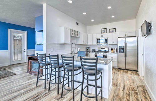 Lakeside City House | Lakefront Wichita Falls Home w/Pool & Hot Tub
