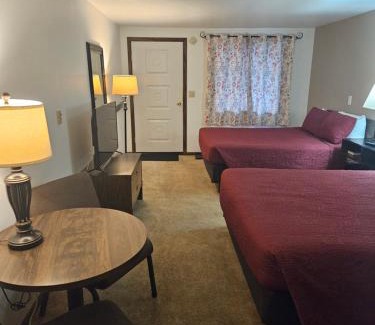 Iron River Hotel | Lakeshore Motel Ice Lake