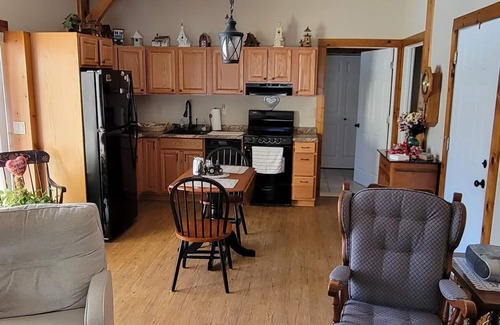 Littleton Apartment | Lakeside apartment in White Mountains