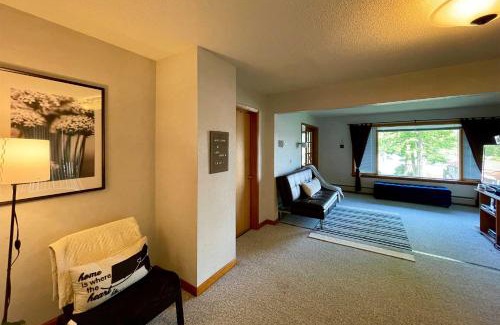 Lanesborough House | Lakeside Berkshires Home Near Hiking and Skiing!