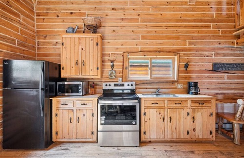 Isle Cabin | Lakeside cabin on Mille Lacs lake near trails