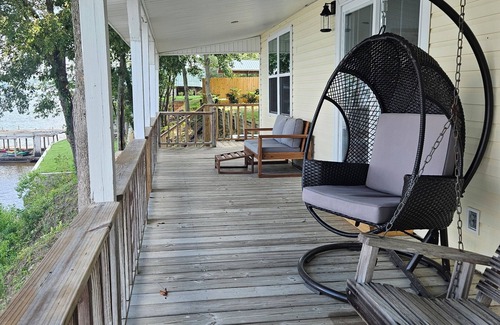 Andalusia Ski Chalet | Lakeside Chalet on Beautiful Gantt Lake!