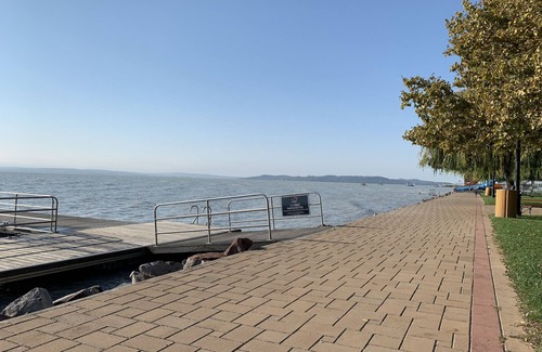 Csopak Condo | Lakeside condo with beach access