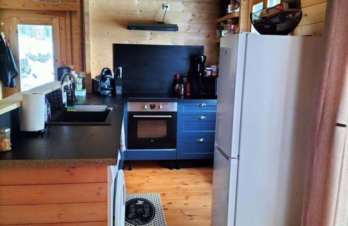 Le Lac-d'Issarles Ski Chalet | Lakeside cottage in the heart of nature