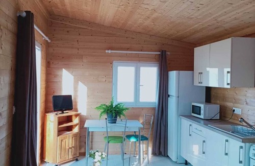 Le Langon Apartment | LAKESIDE COTTAGE
