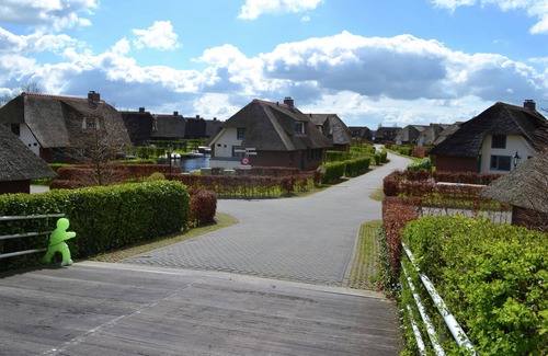 Wanneperveen Villa | Lakeside Escape near Giethoorn
