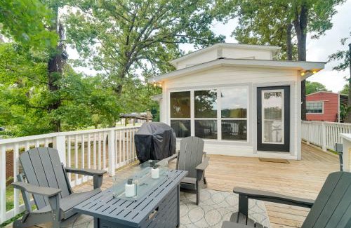 Jefferson House | Lakeside Haven with Deck and Views in Jefferson!