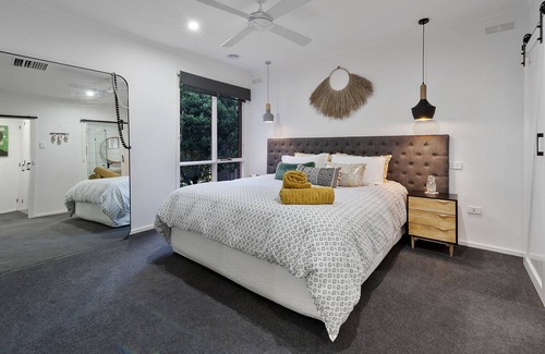 Yarrawonga House | Lakeside Landing - Waterfront