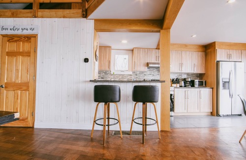 Scugog Cottage | Lakeside Paradise- your private lakefront oasis