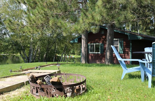 Tomah Cabin | Lakeside Ranch Cabin.