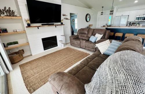 Lake Placid House | LakeSide Story